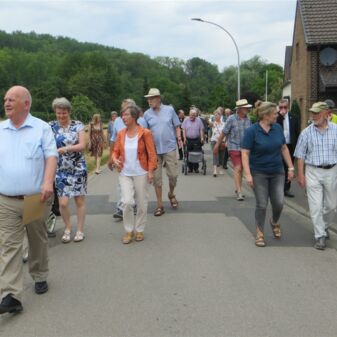 Rundgang durch Allrath; Foto: Gaby Grimbach