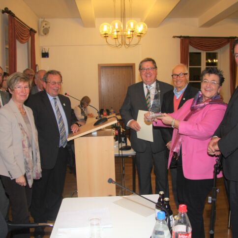 Verleihung des Heimatpreises des Kreisheimatbundes Neuss e.V. an den Initiativkreis Nordstadt Neuss e.V., Jüchen, 2015.  Foto: Peter Ströher (Archiv im Rhein-Kreis Neuss).